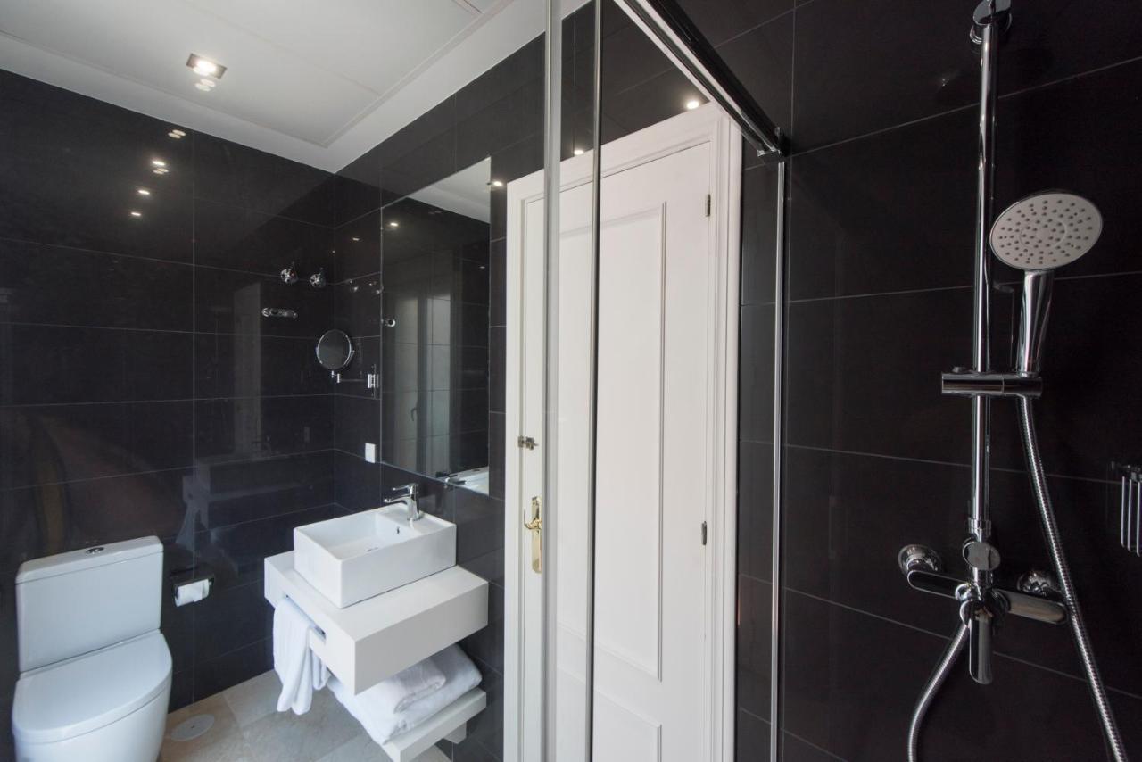 One-Bedroom Apartment,1041194764:JPEG