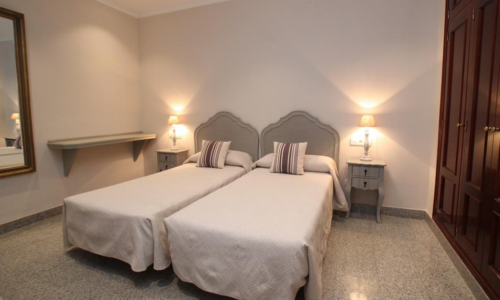 Habitación Triple Confort con ducha