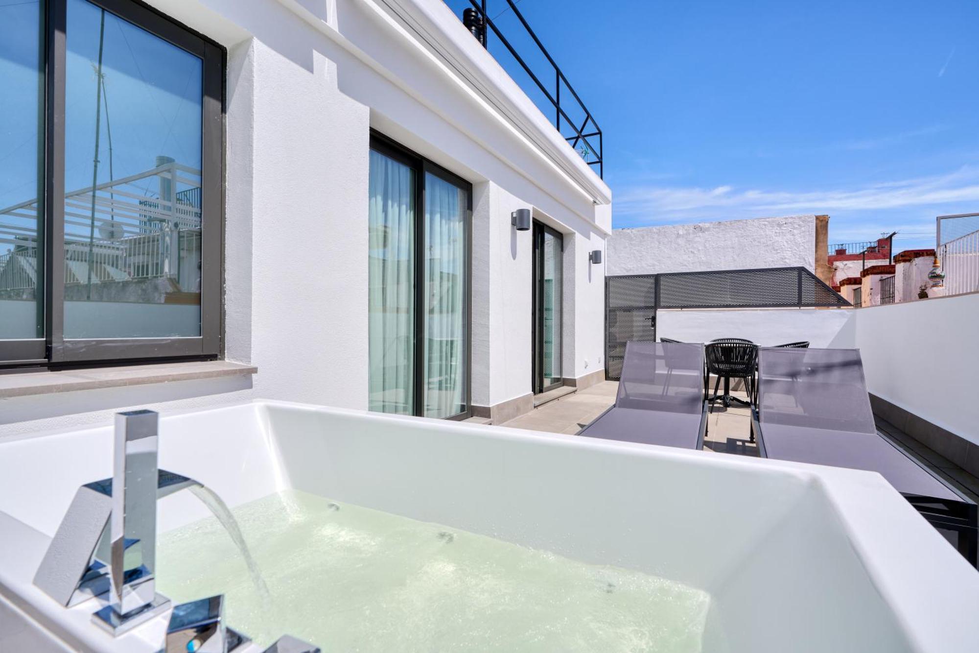 Habitación Doble Deluxe con jacuzzi y terraza