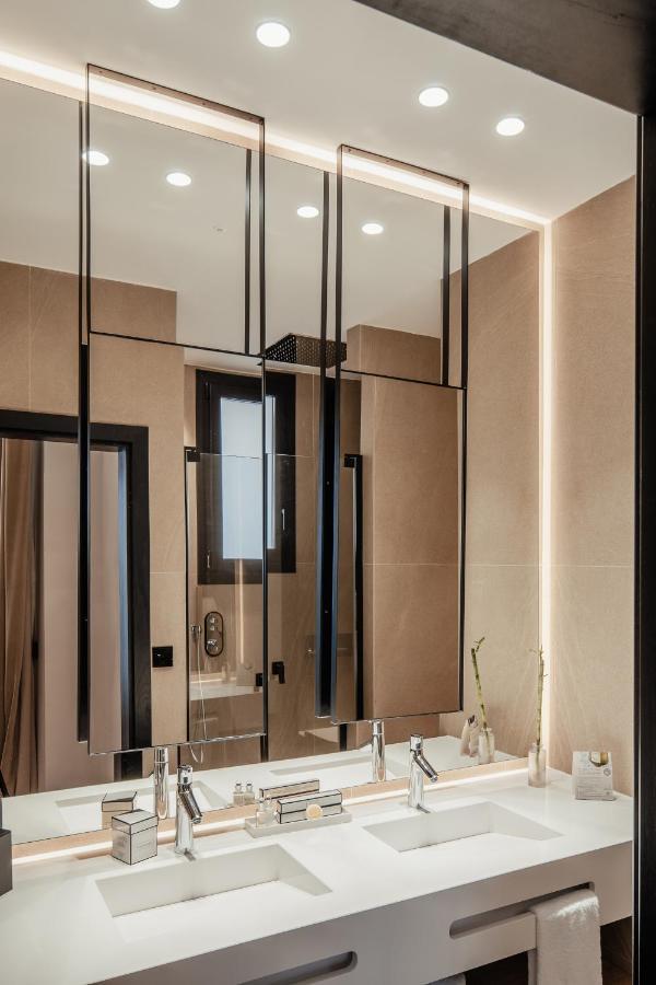 Unuk Connected Room
