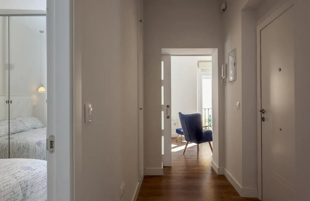 RD APARCAMIENTO INCLUIDO TRIANA luminoso cómodo apartamento 2Bd 2Bth-1