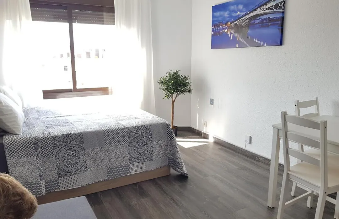 Apartment Hispalis Salado-1