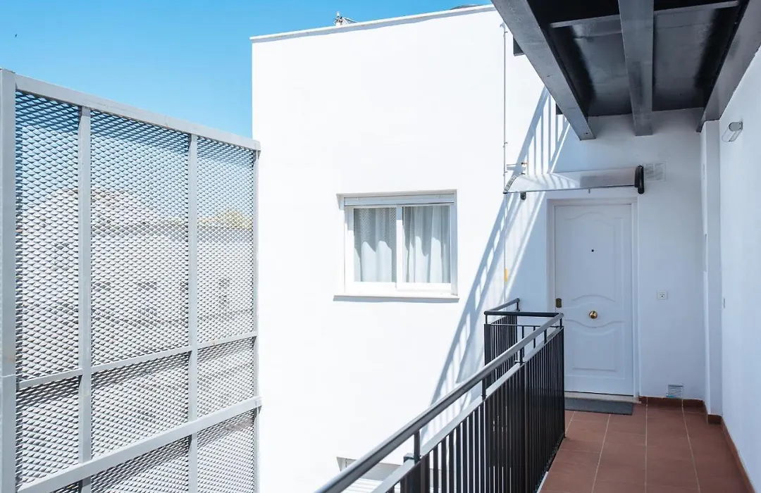 Triana Home - Free Parking-1