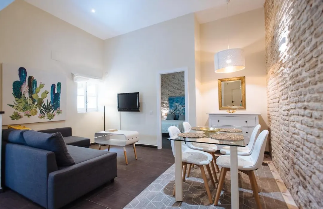 Cozy Apartment In House-Palace With Private Patio-1