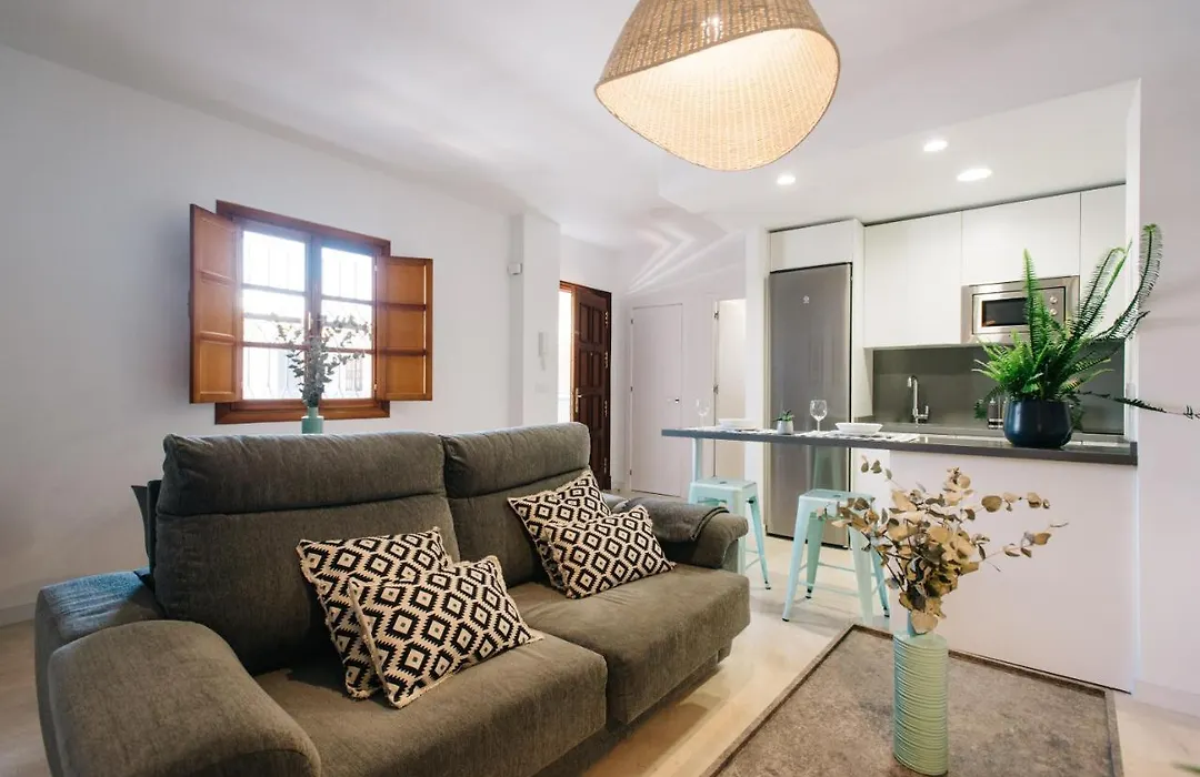 Encarnacion Suite Apartment-1