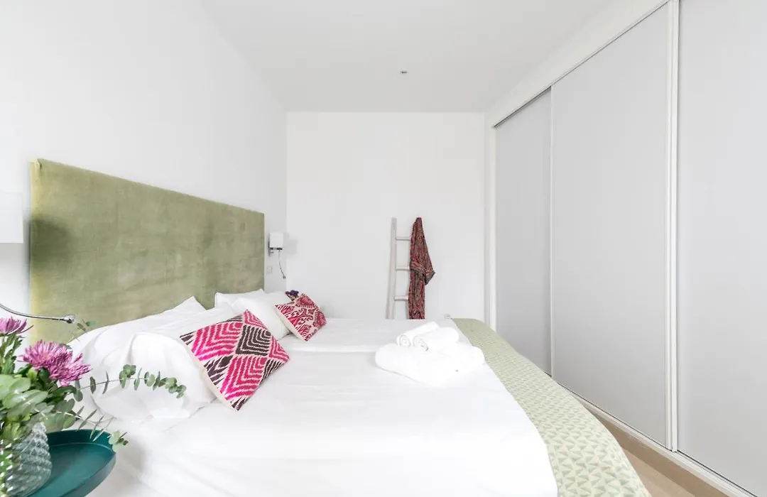 Apartamentos Rg Suites Plaza Del Salvador-1