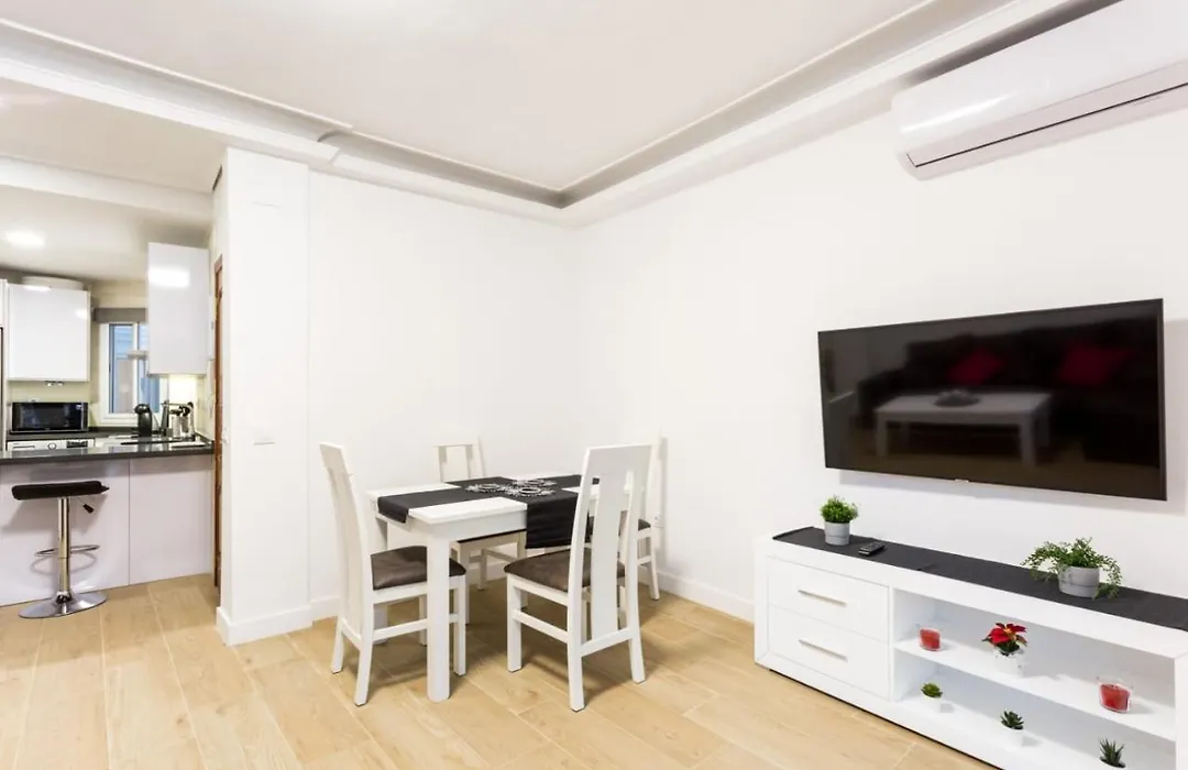 RentalSevilla Espacioso apartamento en la Alfalfa-1