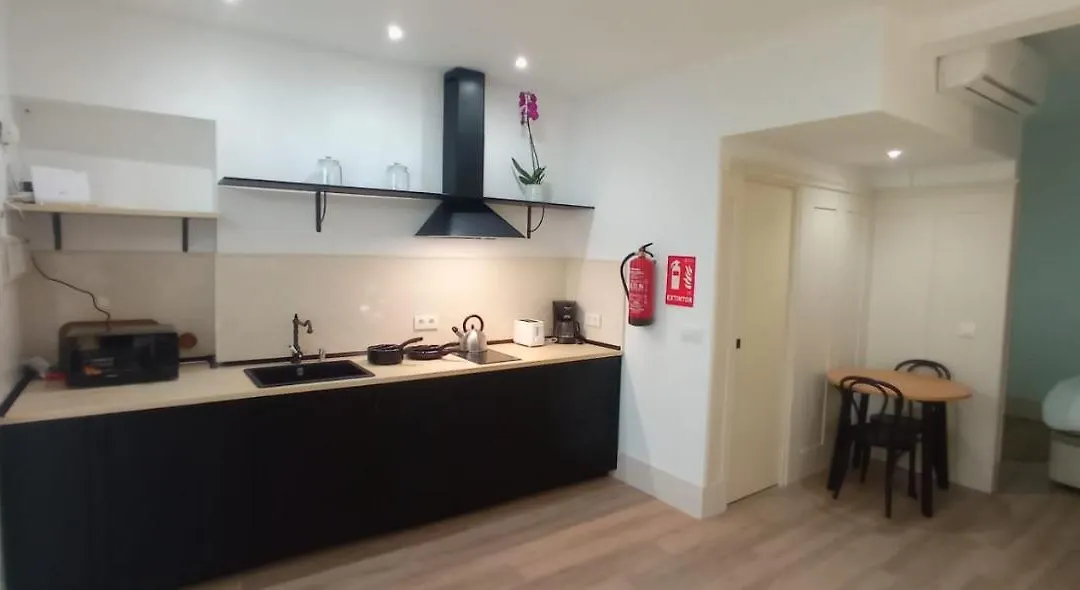 Agradable Apartamento En El Centro De Sevilla-1