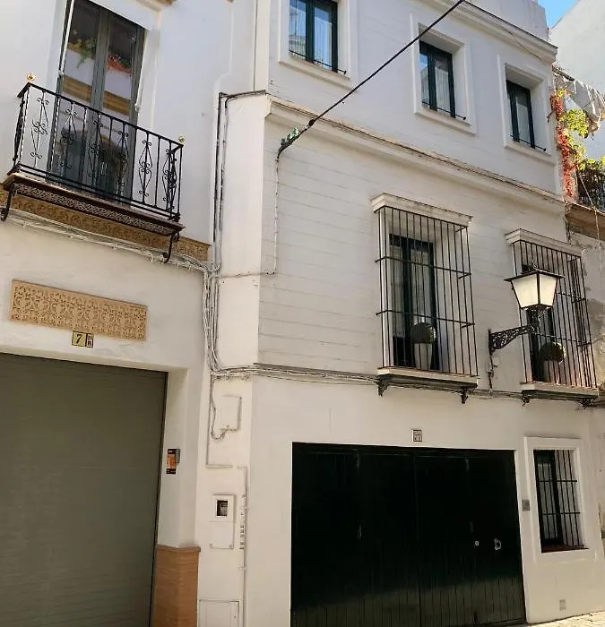 Fam Sevillian Townhouse-1