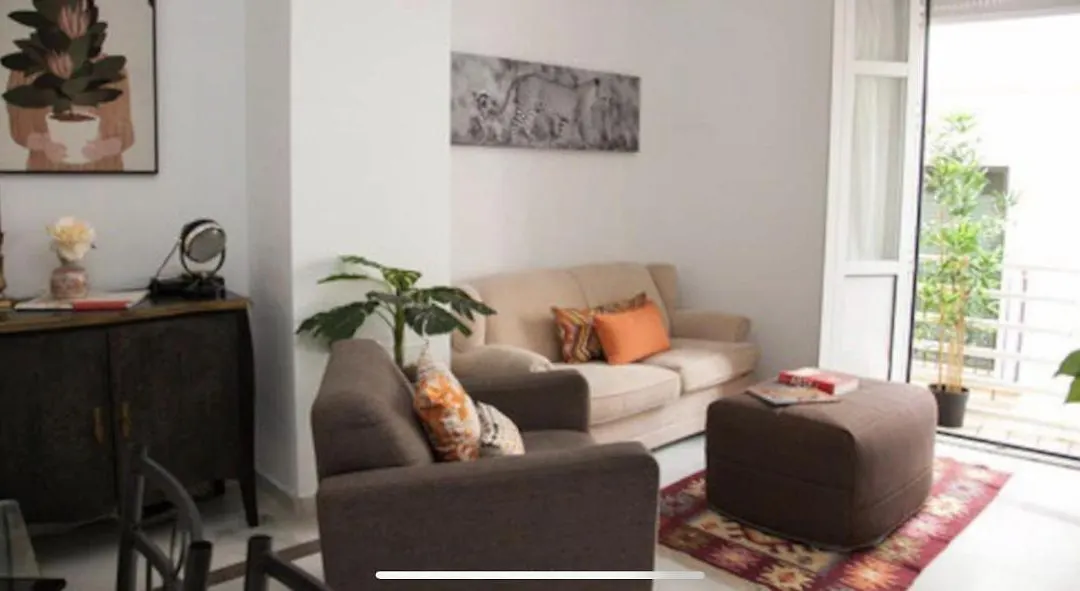 Isg Apartments Escuelas Pias Free Parking-1