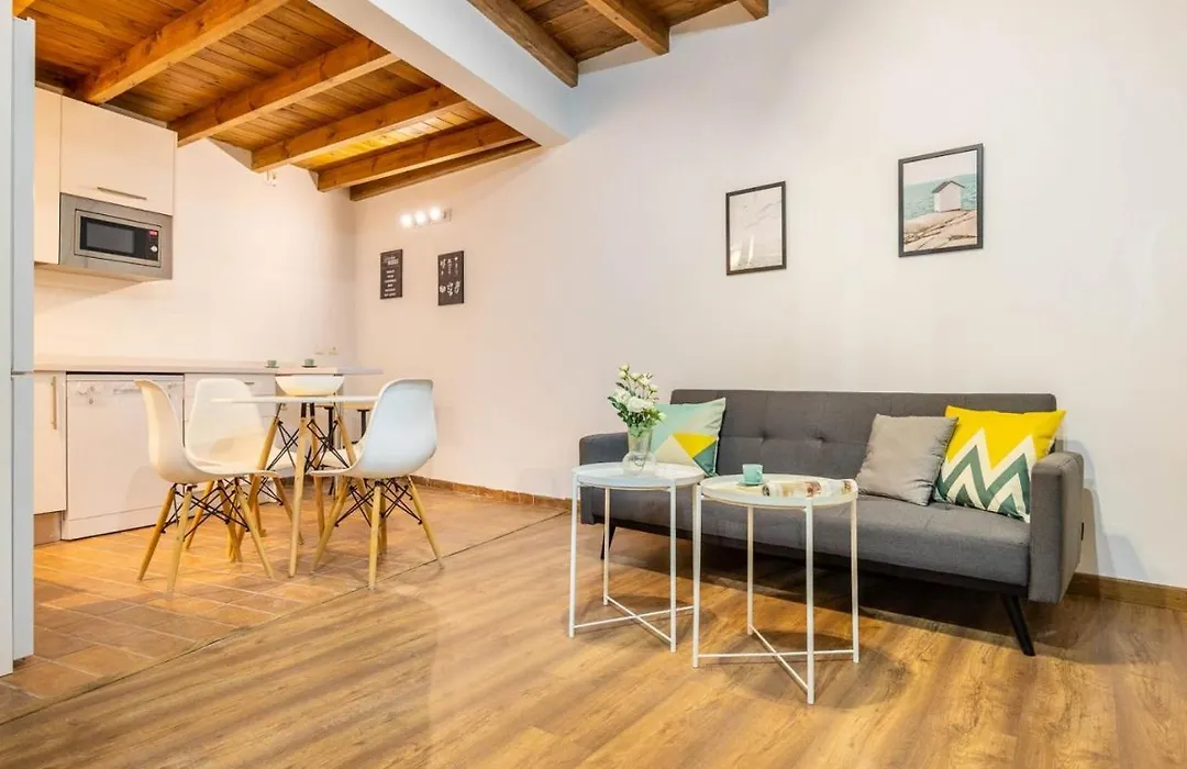 Apartamento Macarena, Centro de Sevilla - cerca Cartuja e Isla Mágica - con aire acondicionado-1