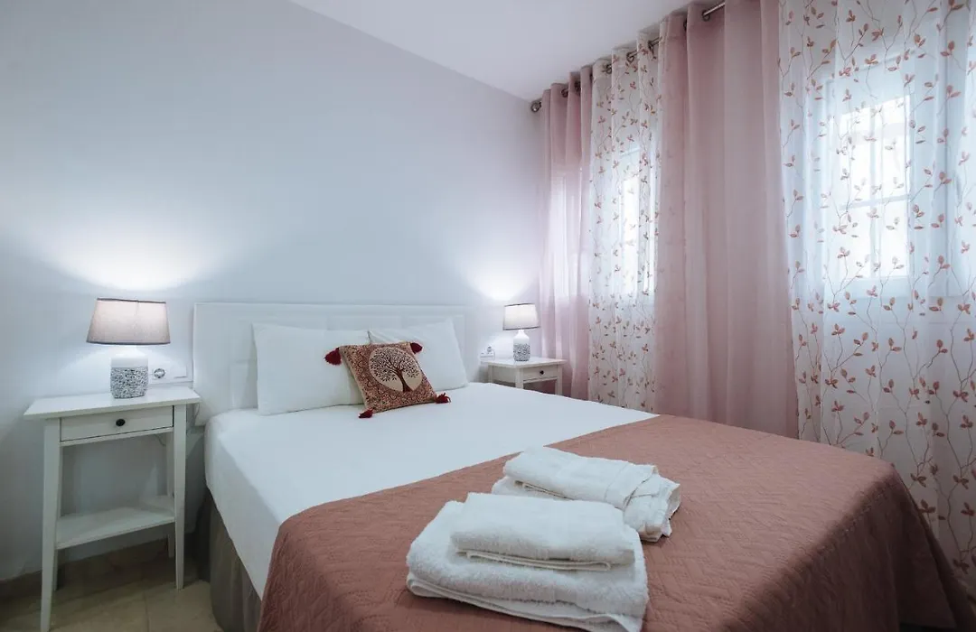 Sbh1 Beautiful 1 Bedroom Apartment In City Center-1