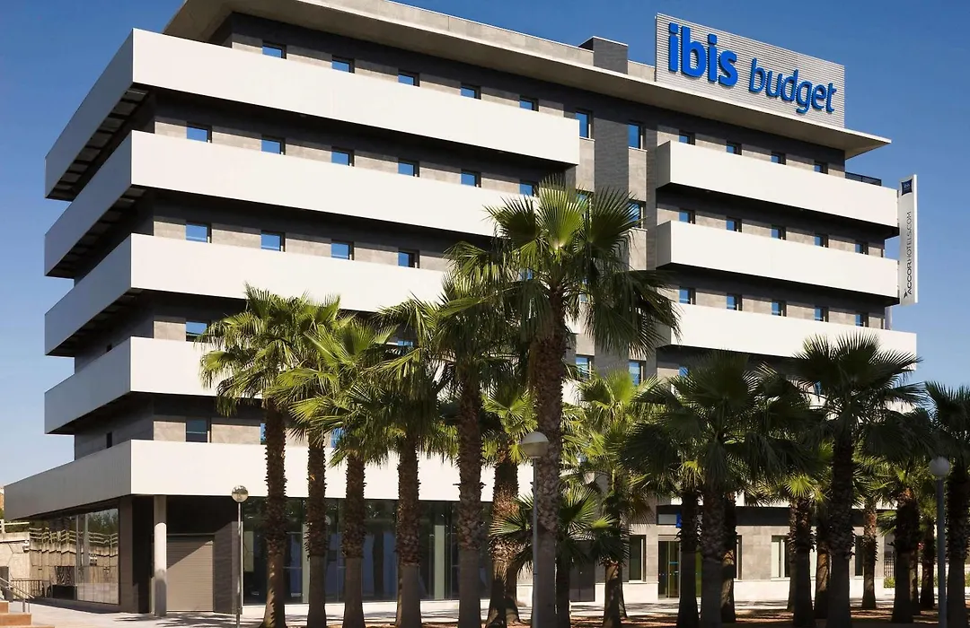 Ibis Budget Sevilla Aeropuerto-1