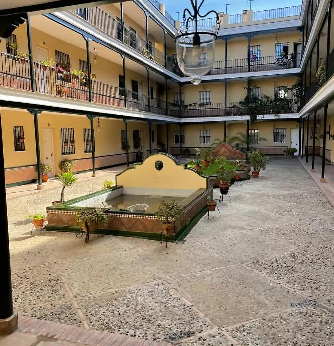 Apartamento en calle Rocio-Triana-1