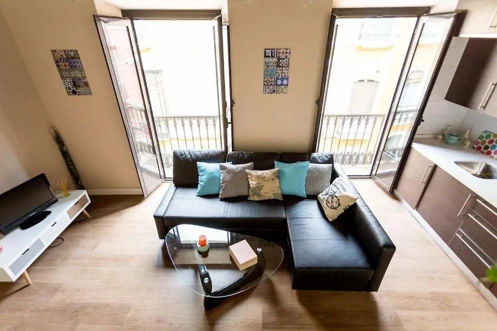 ESSE Ático. Precioso ático con terraza en pleno centro-1