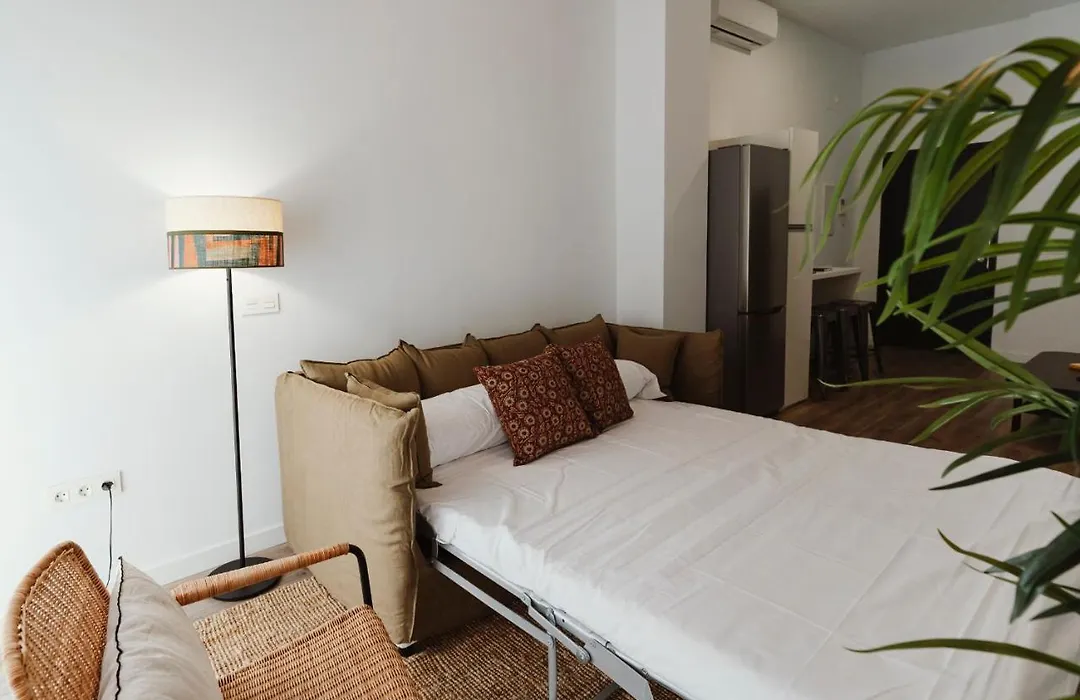 O&L Puñonrostro Bright Minimalist Central Home-1