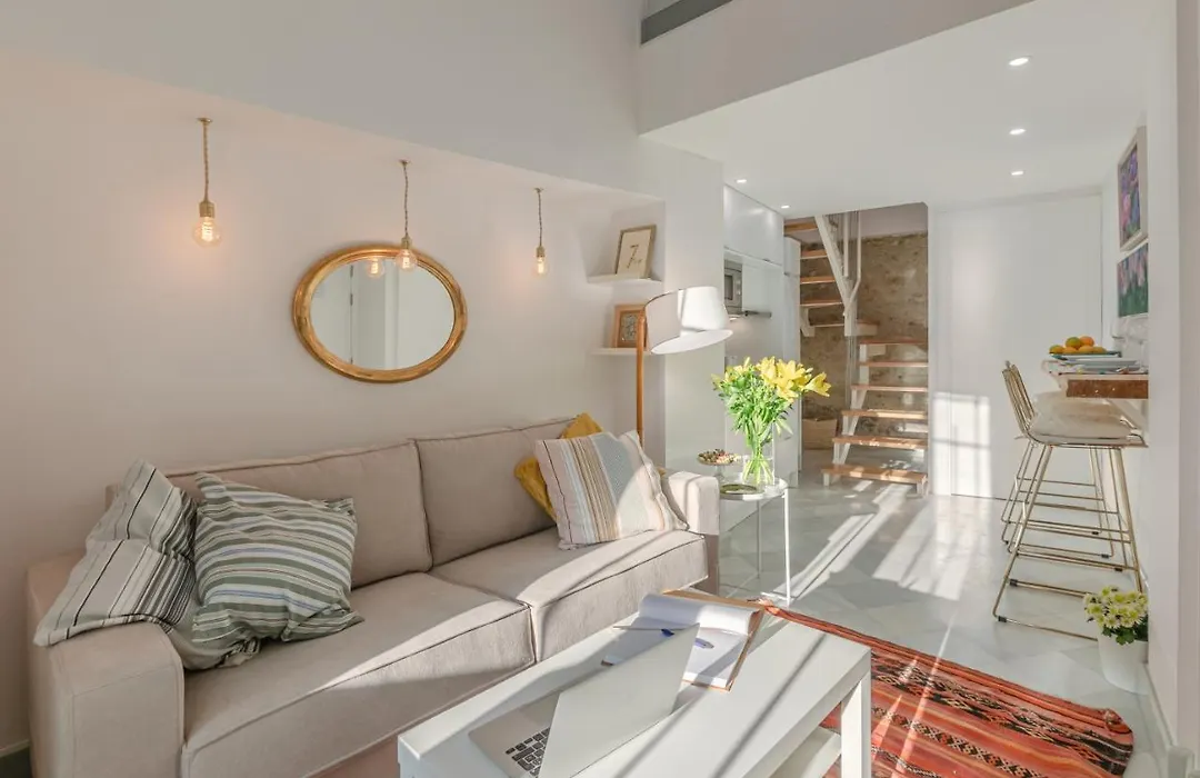 Loft Duplex Sevilla Wall-1