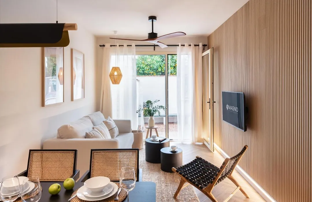 Magno Apartments Robles With Jacuzzi And Private Parking-1