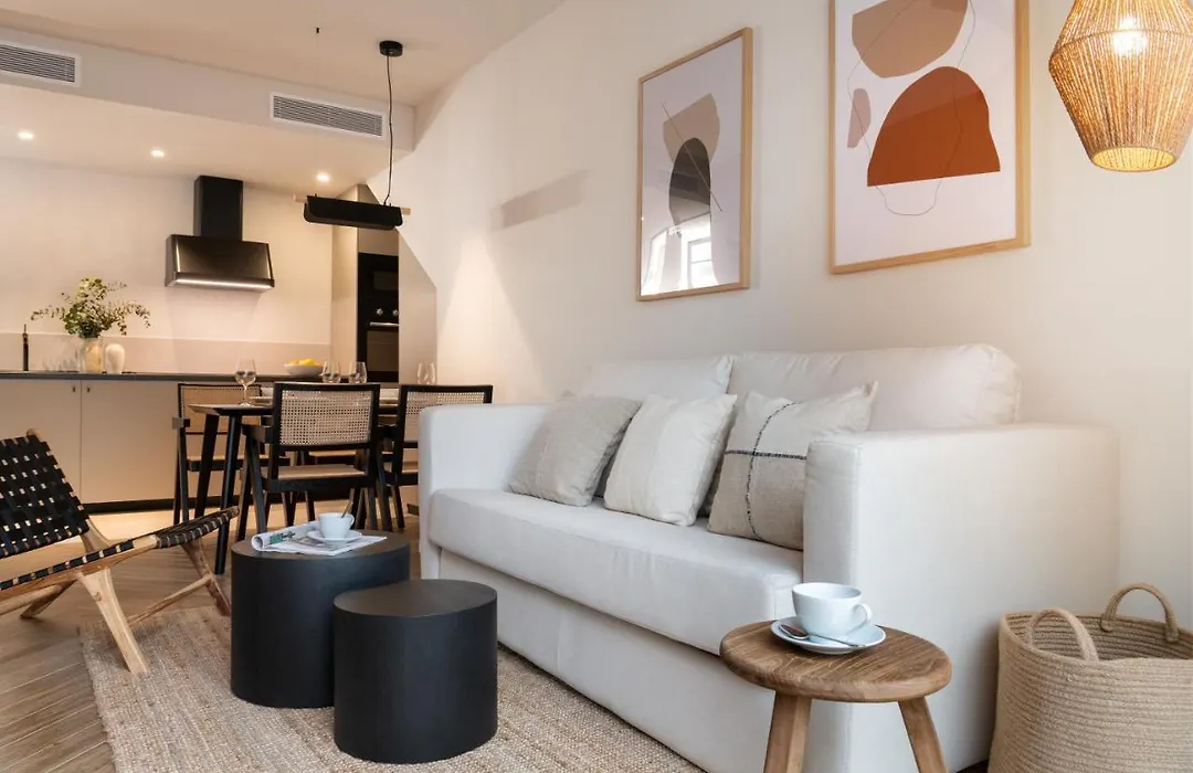 Magno Apartments Robles With Jacuzzi And Private Parking-1