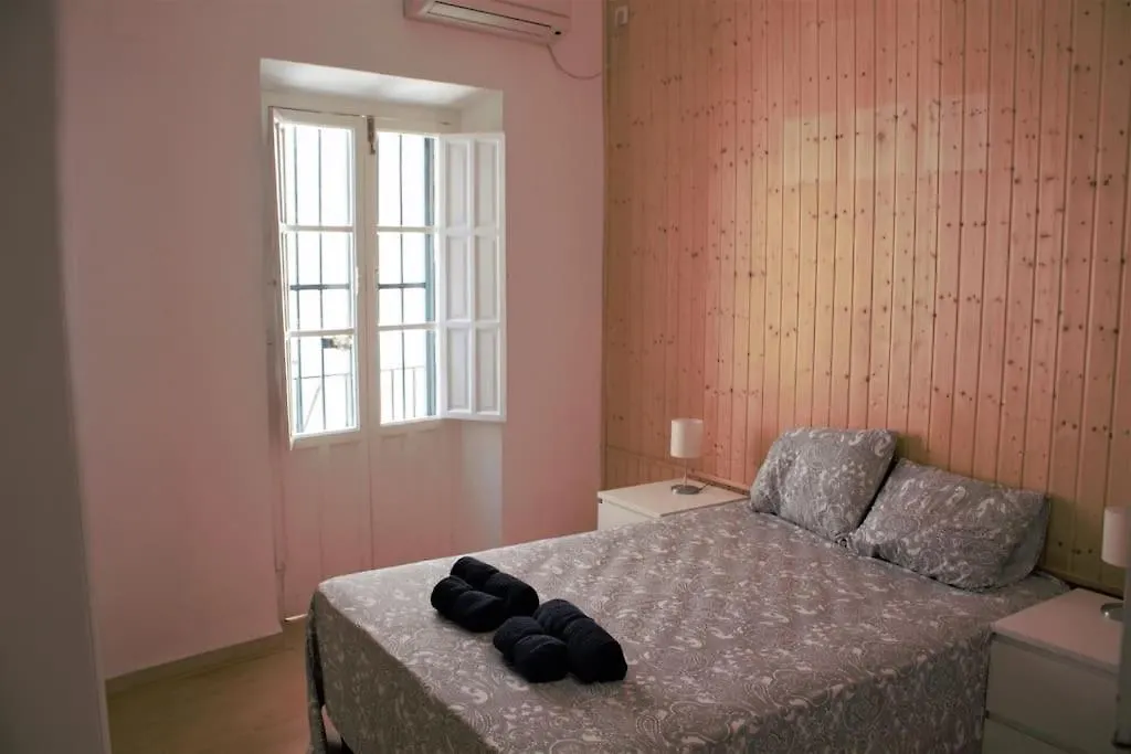 Apartamento en la Plaza del Salvador.-1