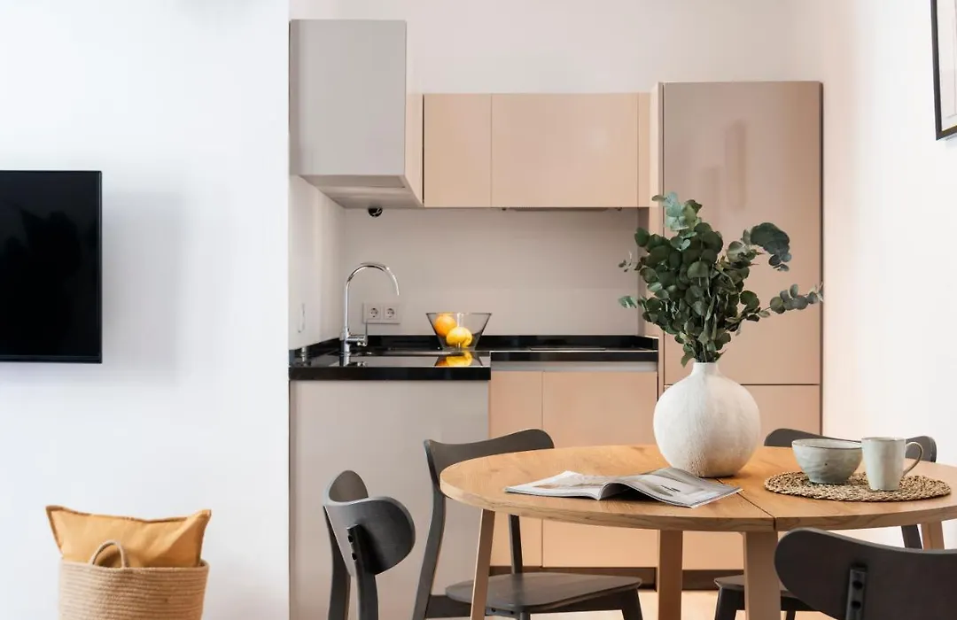 Suites Maestranza - Santas Patronas By Magno Apartments-1