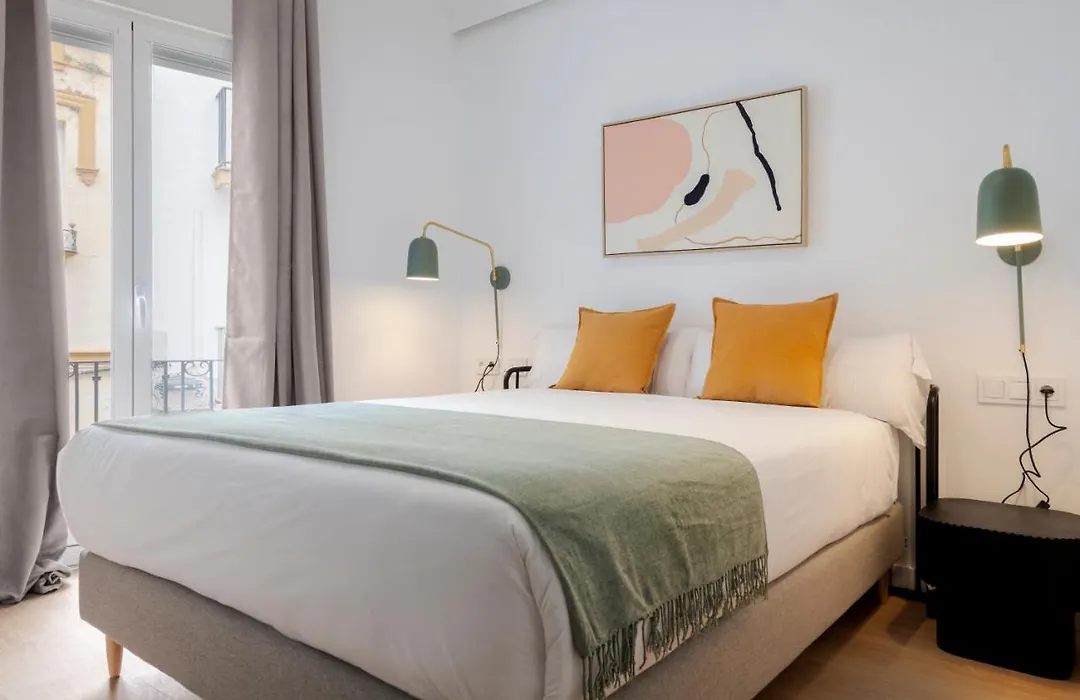 Suites Maestranza - Santas Patronas By Magno Apartments-1