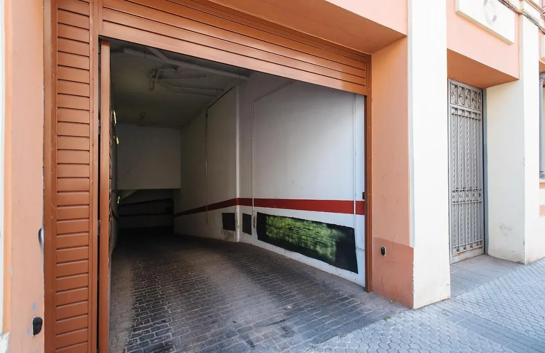 Vut Puerta Real - Free Parking-1