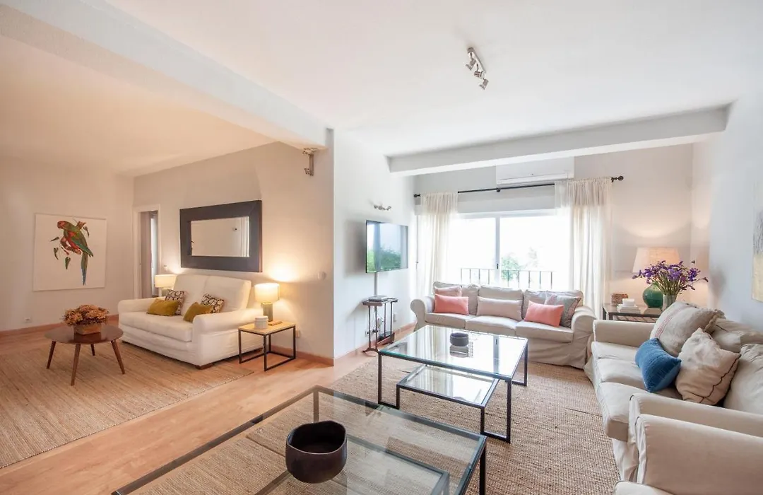 One&Lux Aire - Spacious And Bright Apartment In The Heart Of Seville-1