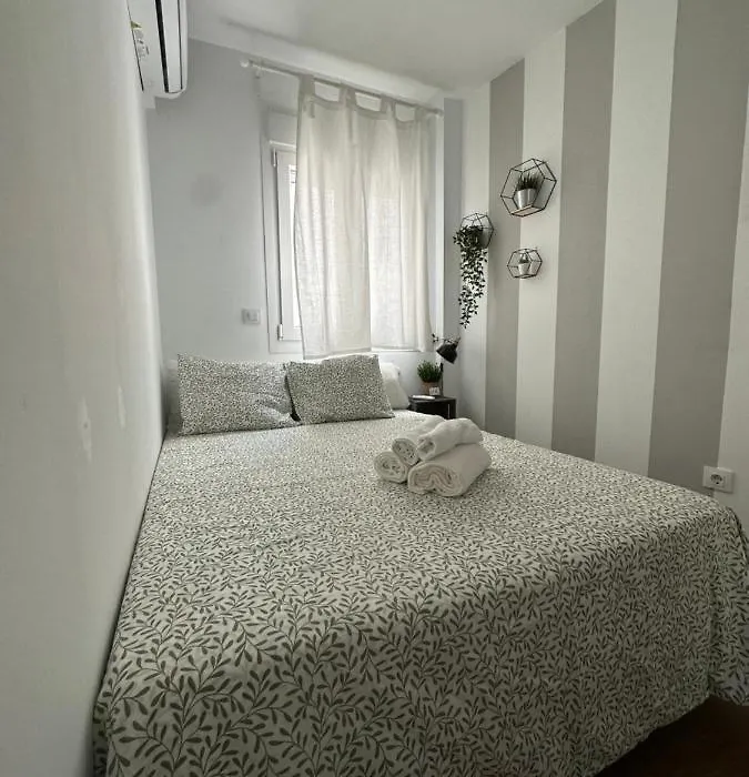Excelente y céntrico apartamento-1