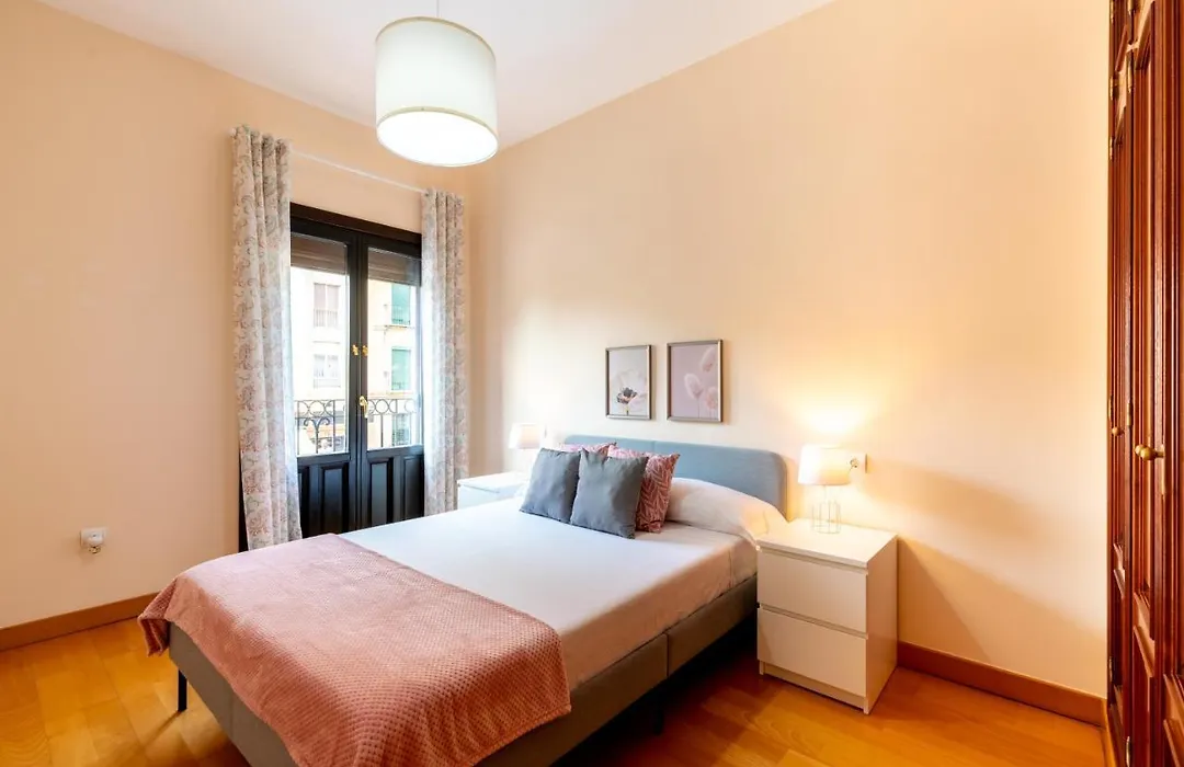 Center Of Seville! Luxury Apartment In Sevillian Manor House!-1