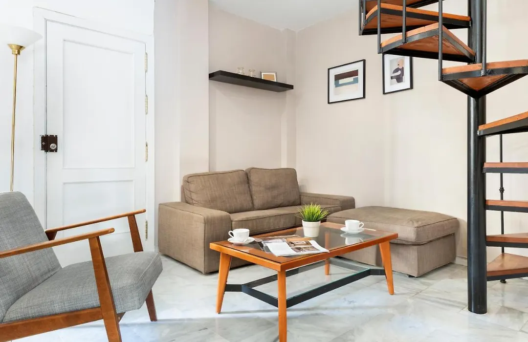 Apartamento Con Terraza En Sevilla Centro By Rent Me-1