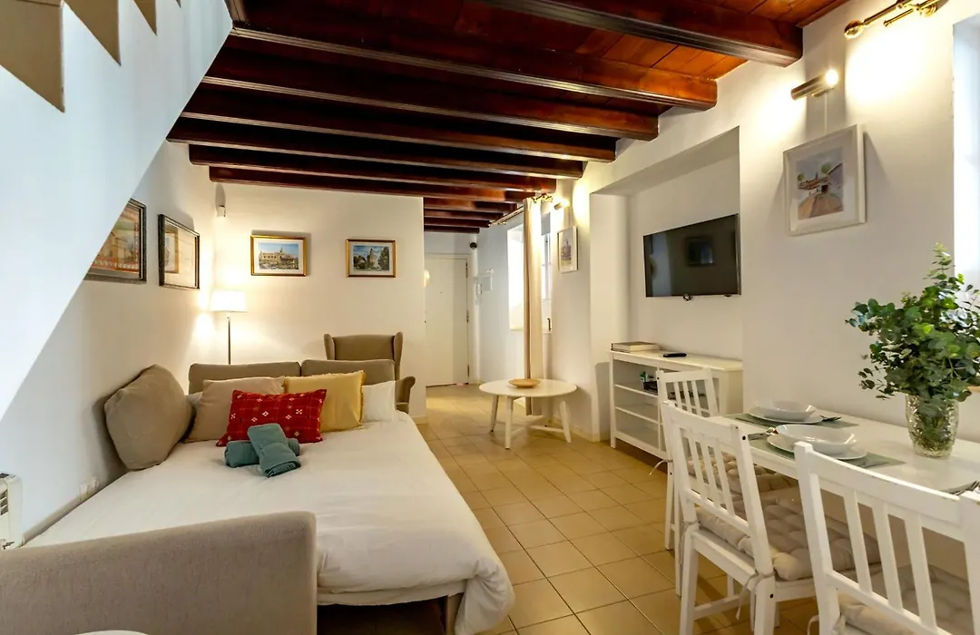 Charming 2 Bedroom Apartment at Plaza el Salvador by OCityzen-1