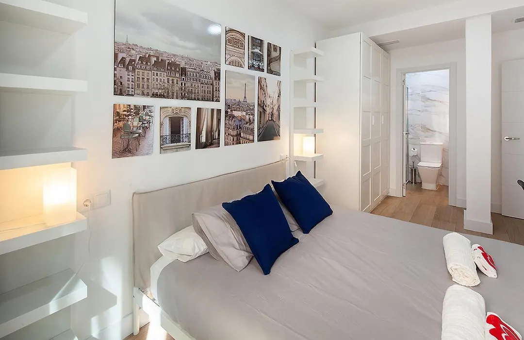 Amazing Flat In City Center-Sevillarooms-1