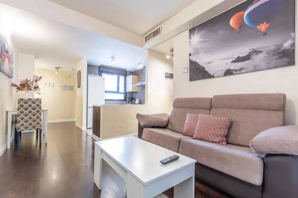 Ideal apartamento casco antiguo Sevilla, Goles bajo-1