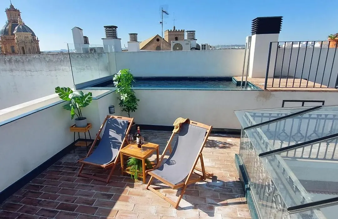 San Luis Downtown & Pool Apartment-1