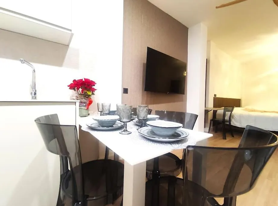 Oasis Suites Fernando IV-1