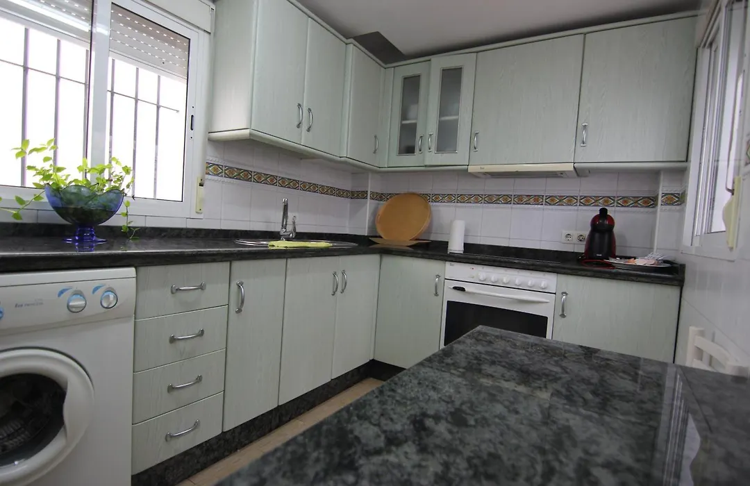 RentalSevilla Espacioso apartamento en la Alameda de Hércules con parking-1