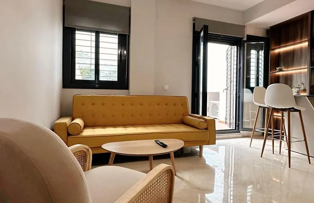 Apartamento-Pensión El Trianero junto al río-1