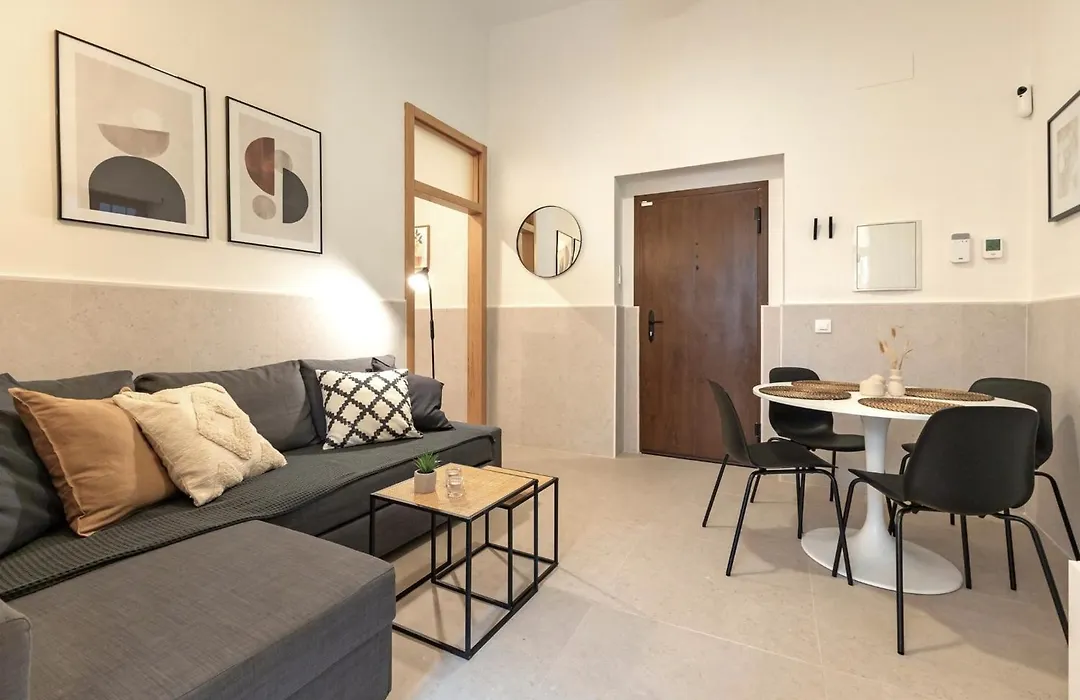 Modern Spacious Apartment Central Of Seville-1