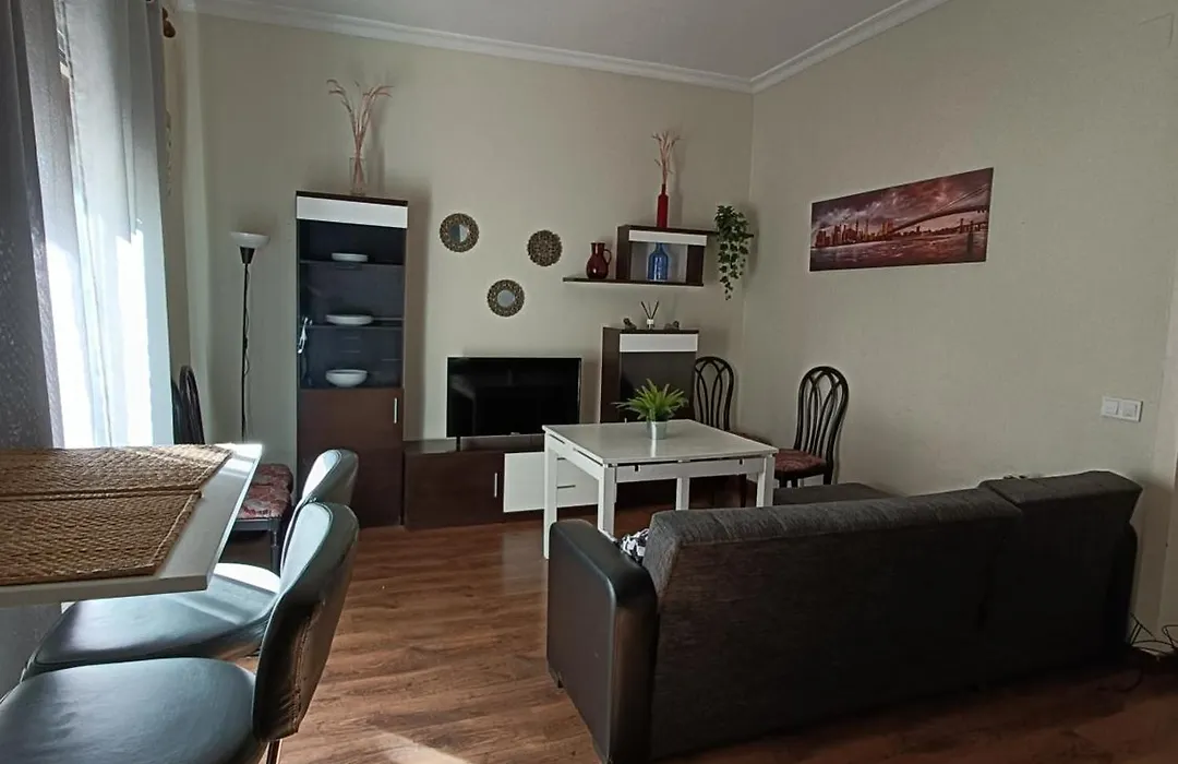 Precioso Apartamento En El Corazon De Triana-1