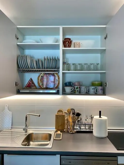 Nuevo Moderno Apartamento de Lujo-1
