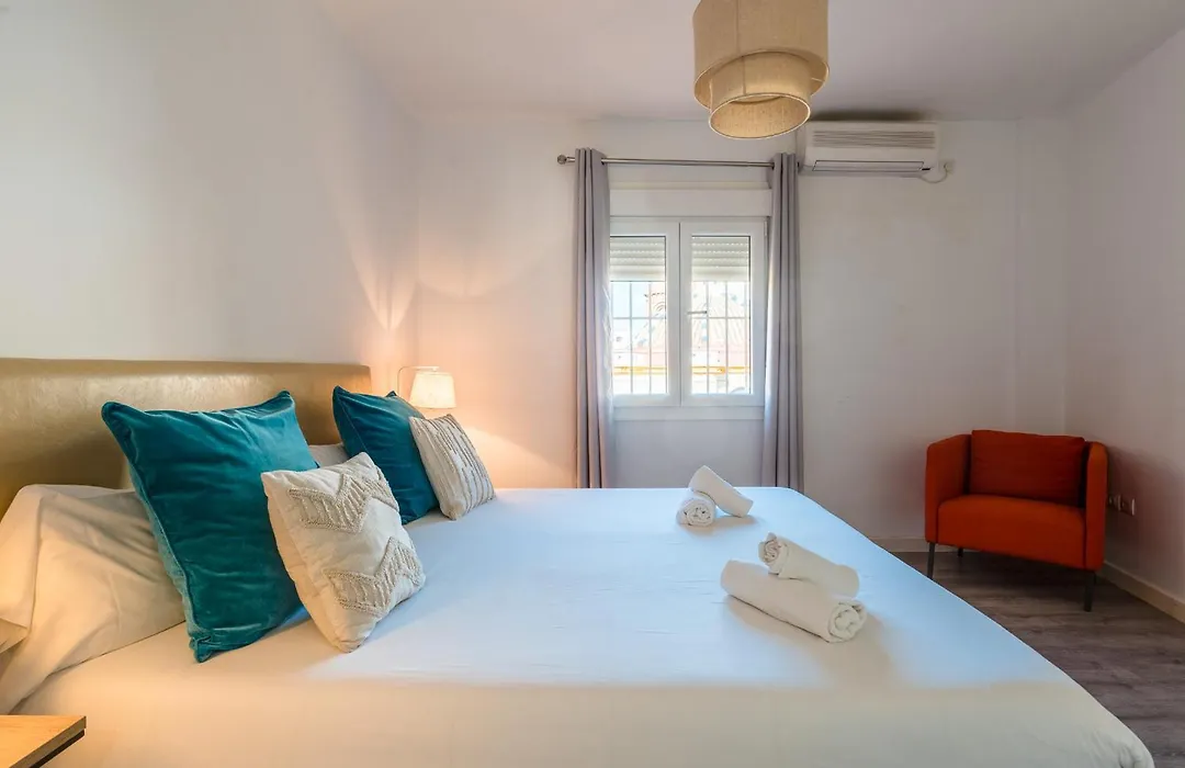 The Zentral Suites & Apartments-1