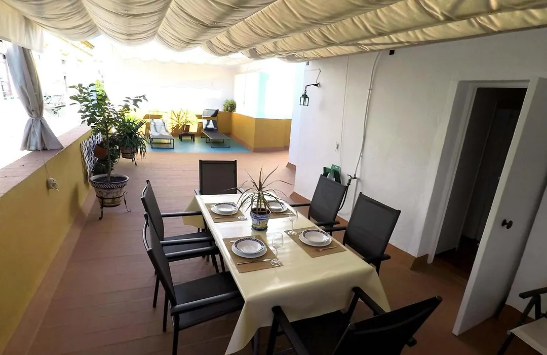 Duplex Acogedor Con Gran Terraza En Pleno Centro De Sevilla!-1