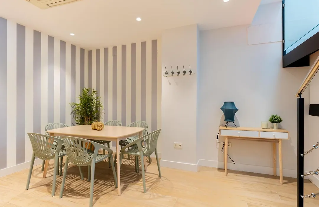 SevilleBnB Group- Santa Barbara Central Suites, Sevilla center-1