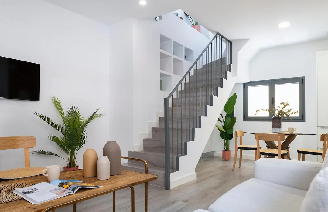 Suites Maestranza - Herreria By Magno Apartments-1