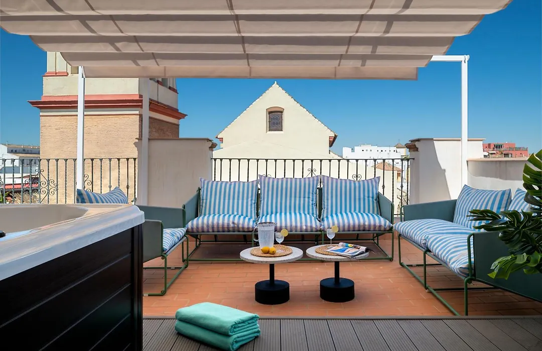 Magno Apartments San Gil - Shared Jacuzzi-1
