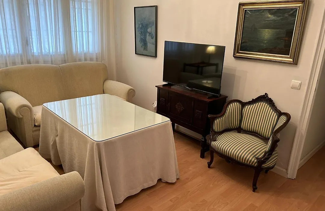 2 Bedroom Apartment By Guadalquivir River-1