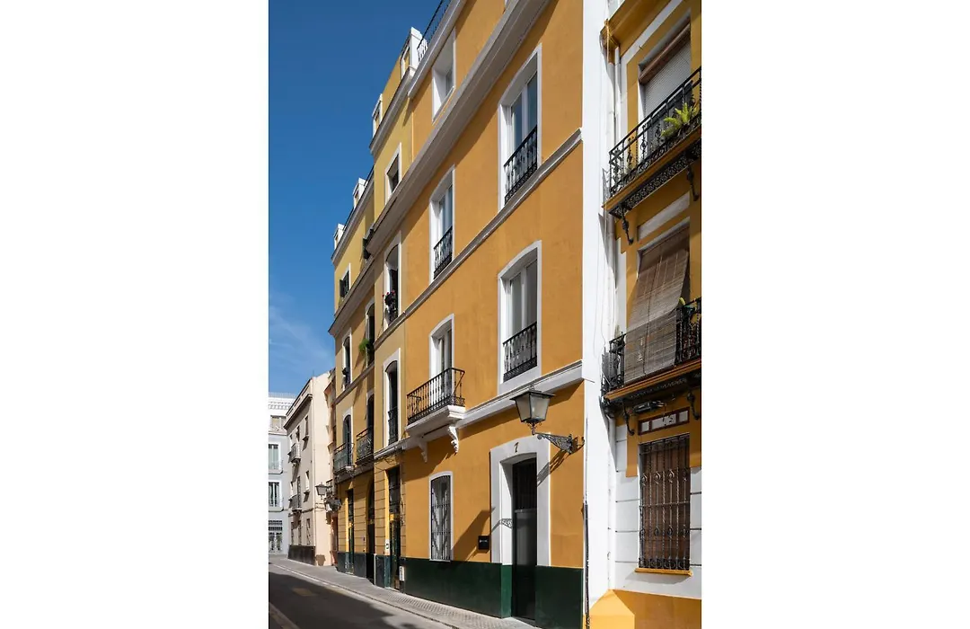 Magno Apartments Almansa-1