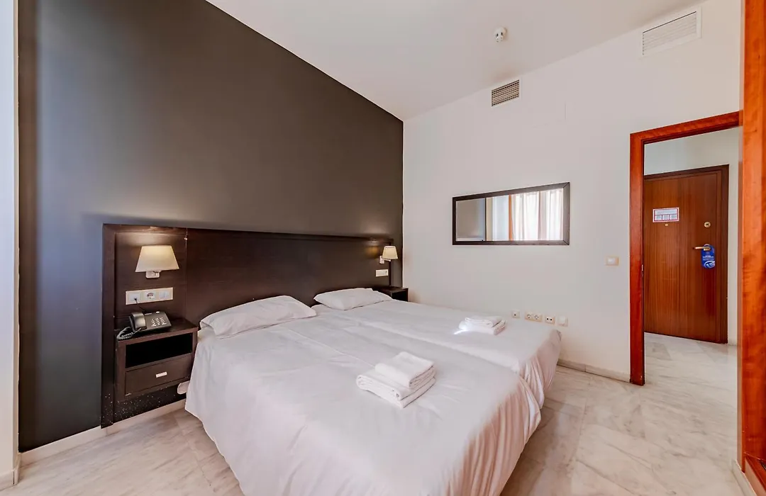 Sevillahome-Apartamento Complejo Piscina Parking-1