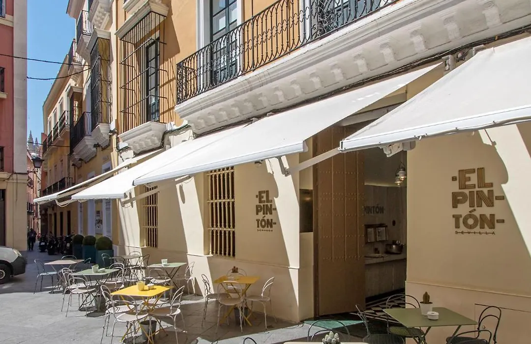 Botanic Duplex Terrace 5 Pax-1